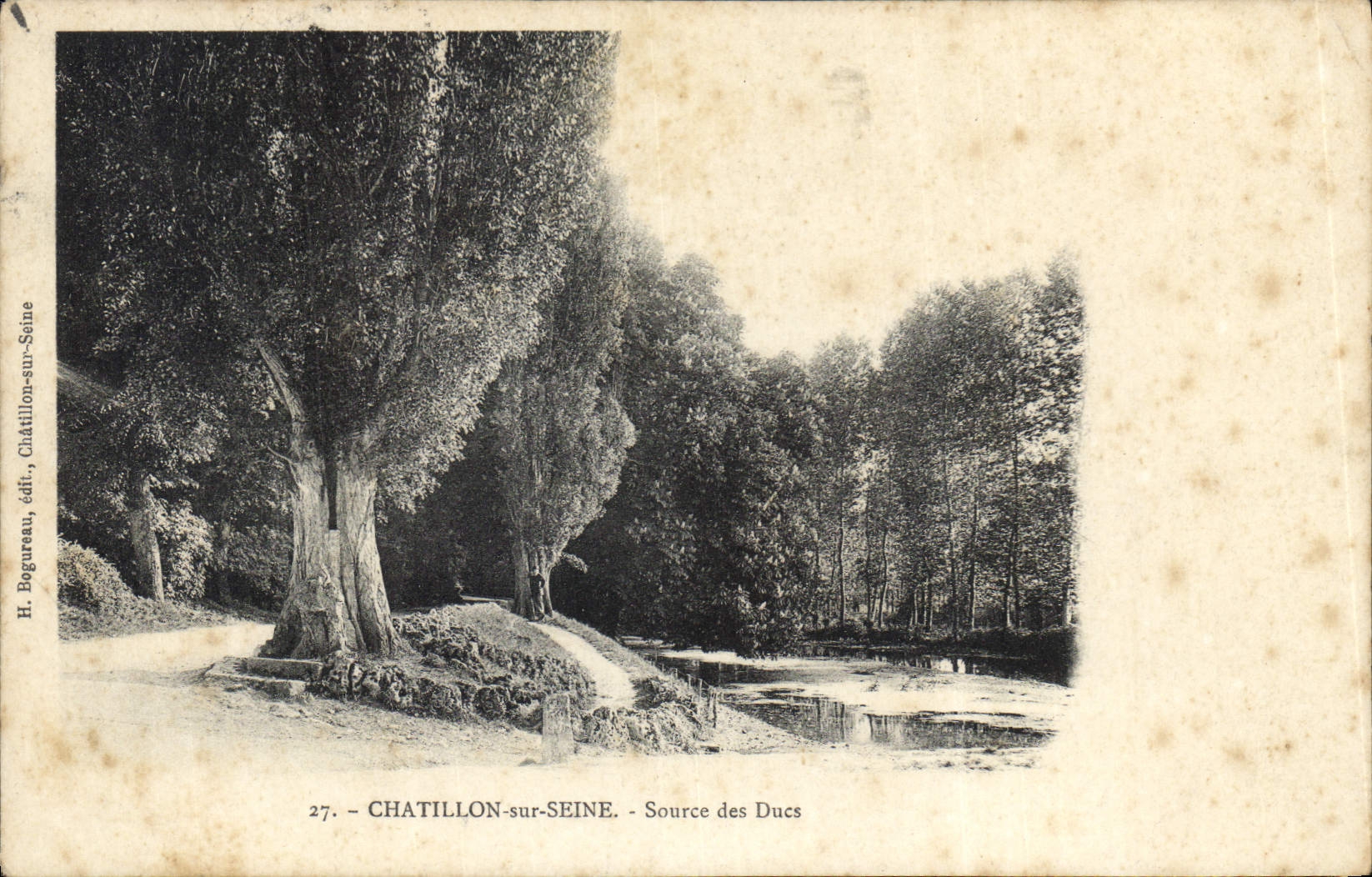CPA Chatillon sur Seine Source des Ducs 