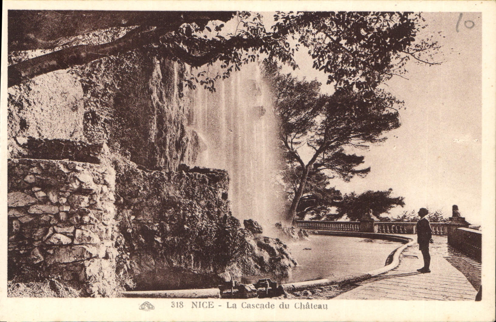 CPA Nice La cascade du Chateau