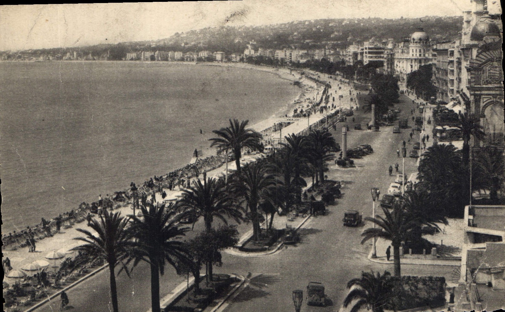 CPA Nice La Baie des Anges Promenade des Anglais