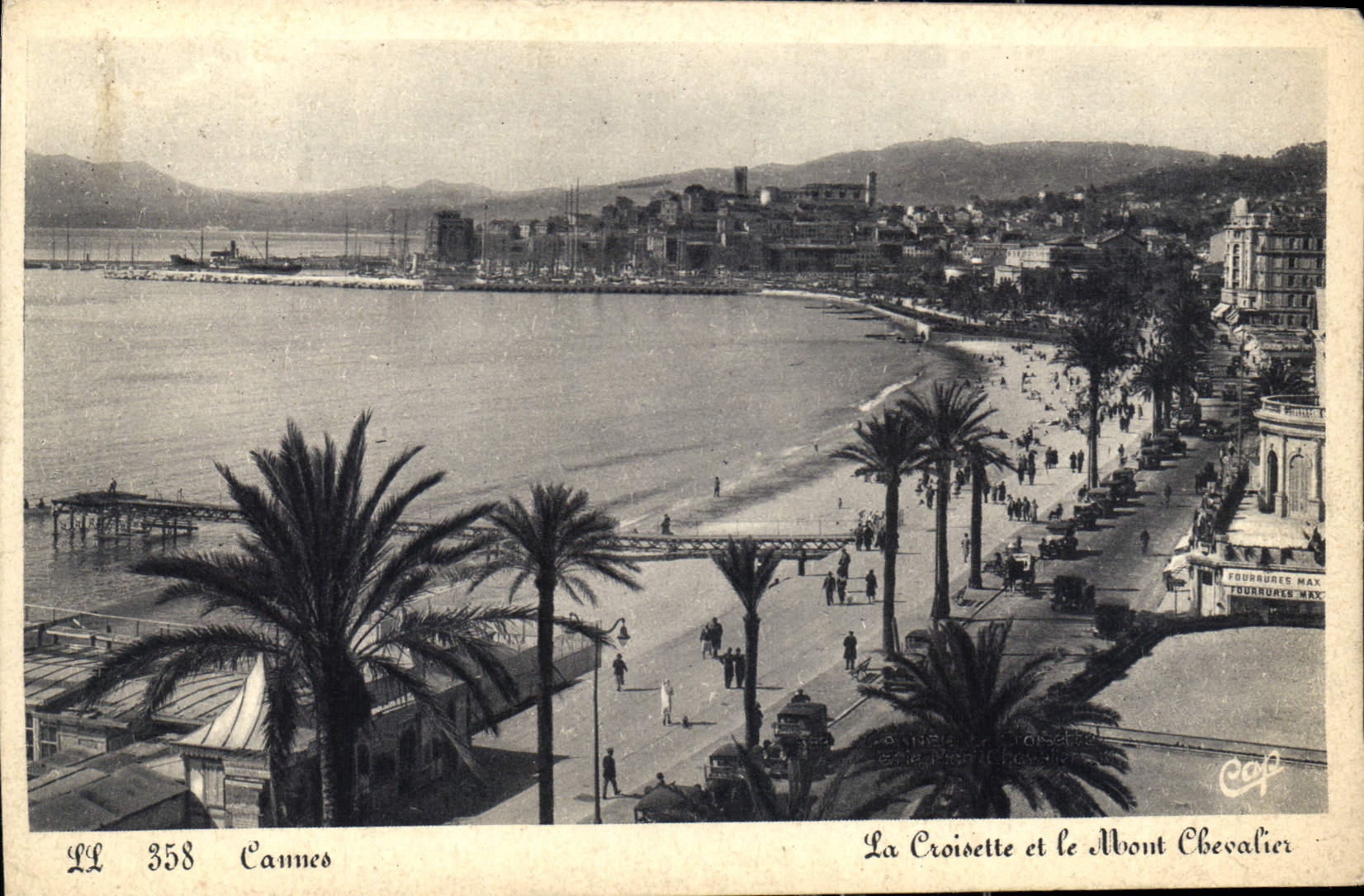 CPA Cannes La Croisette et le Mont Chevalier 
