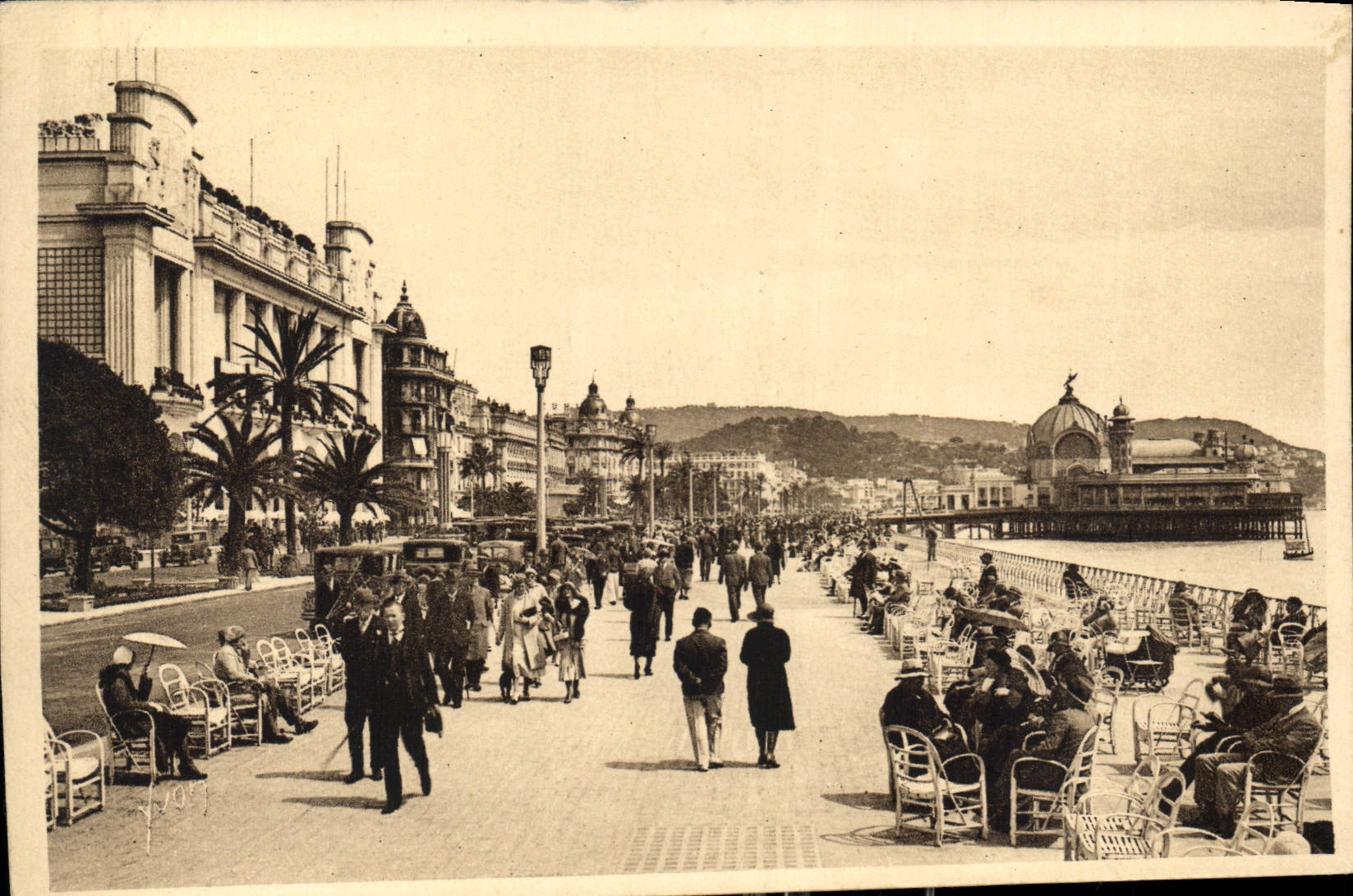 CPA Nice Alpes Maritimes Promenade des Anglais 