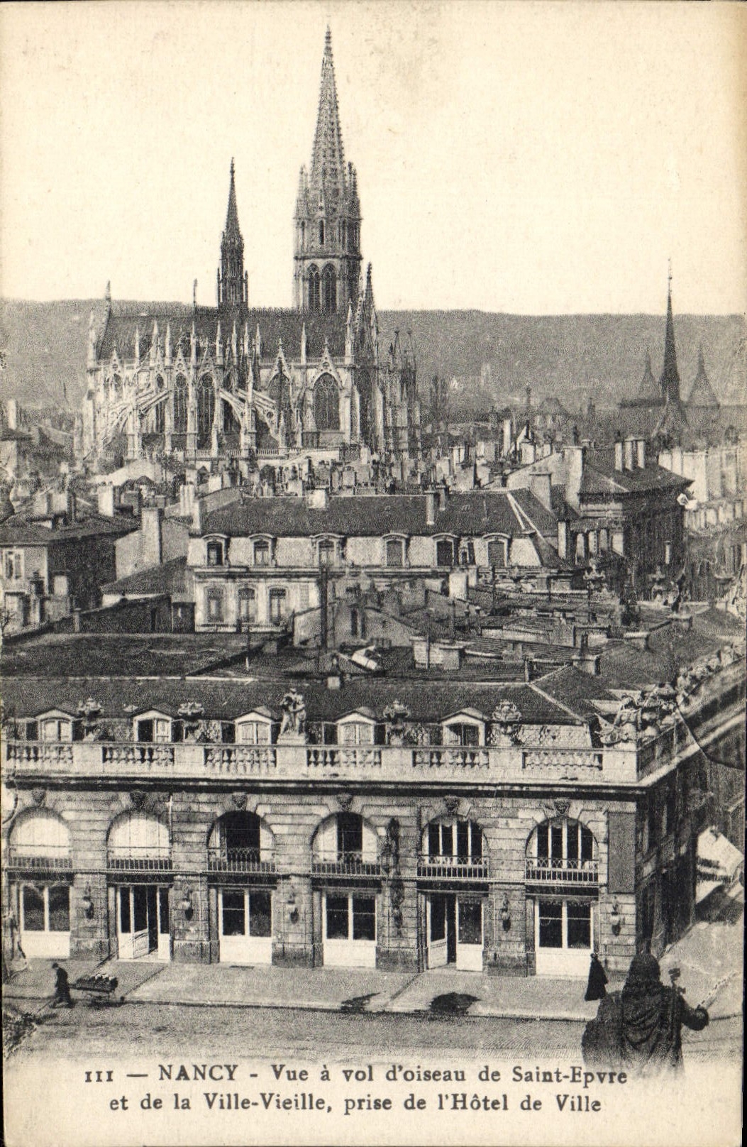 CPA Nancy Vue a vol d'oiseau de Saint Epvre et de la Ville Vieille prise de l'Hotel de Ville 