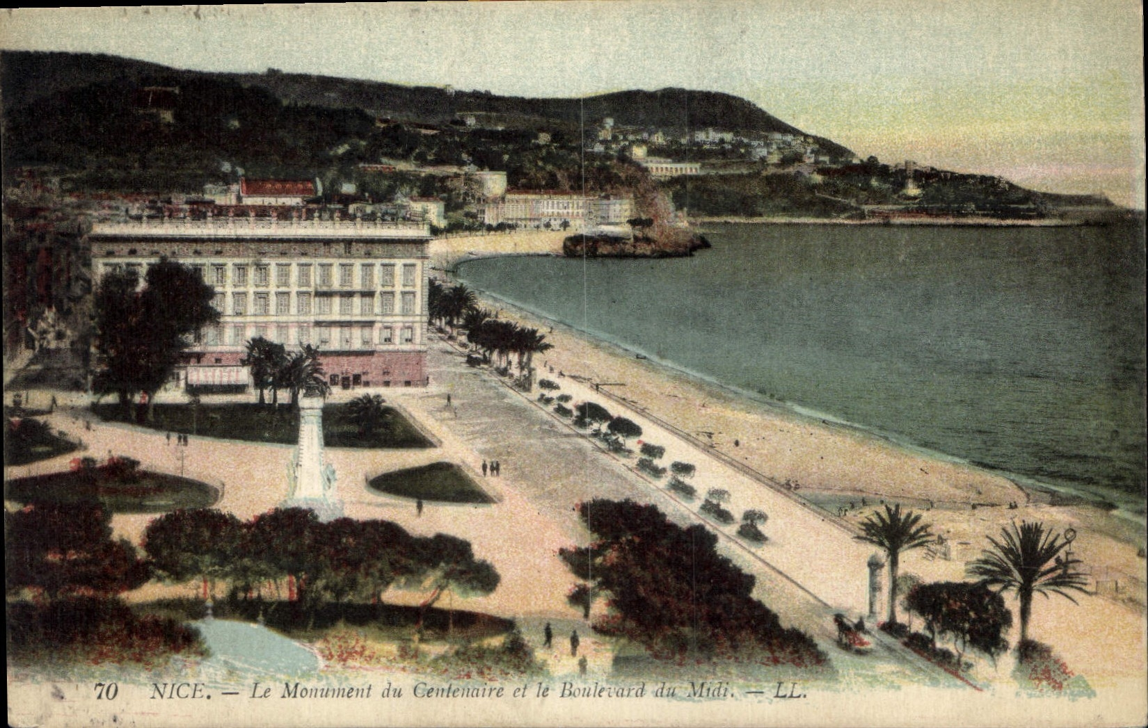 CPA Nice Le Monument du Centennaire et le Boulevard du Midi