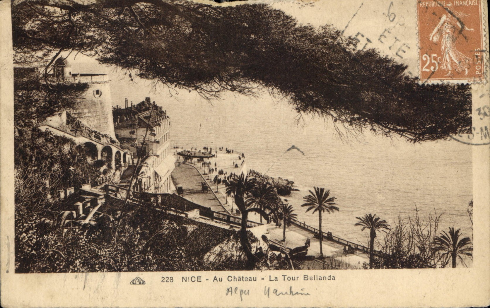 CPA Nice Au Chateau La Tour Bellanda 