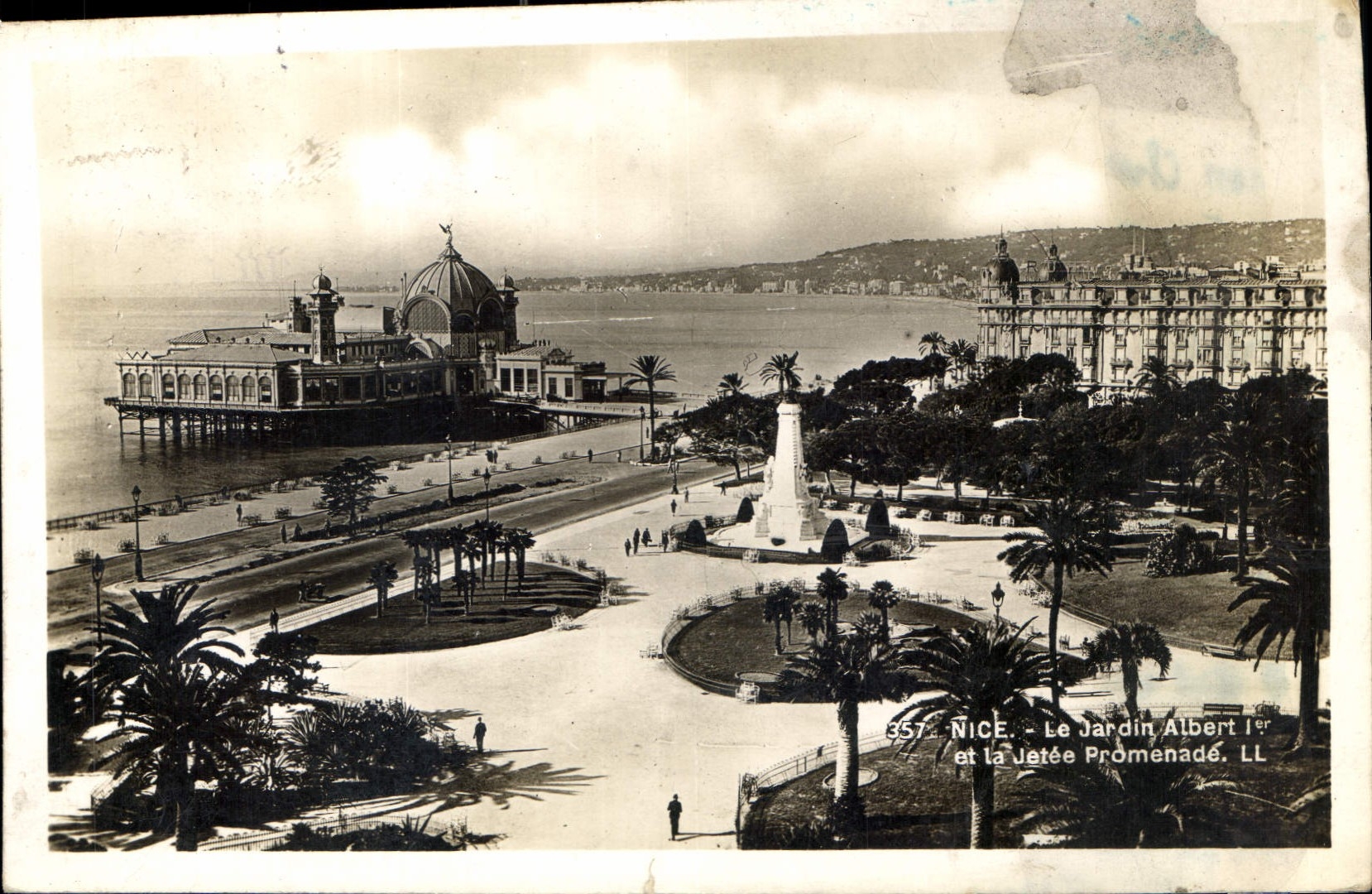 CPA Nice Le Jardin Albert et la Jetee Promenade