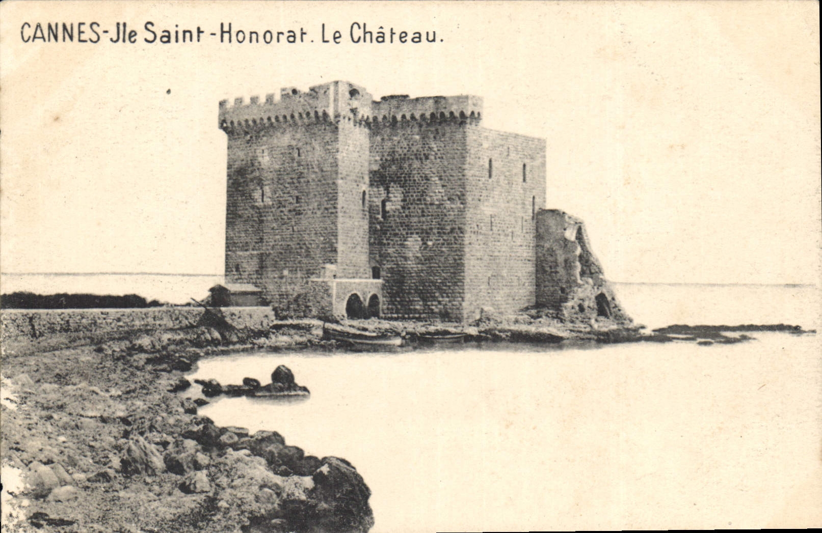 CPA Cannes Ile Saint Honorat Le Chateau 