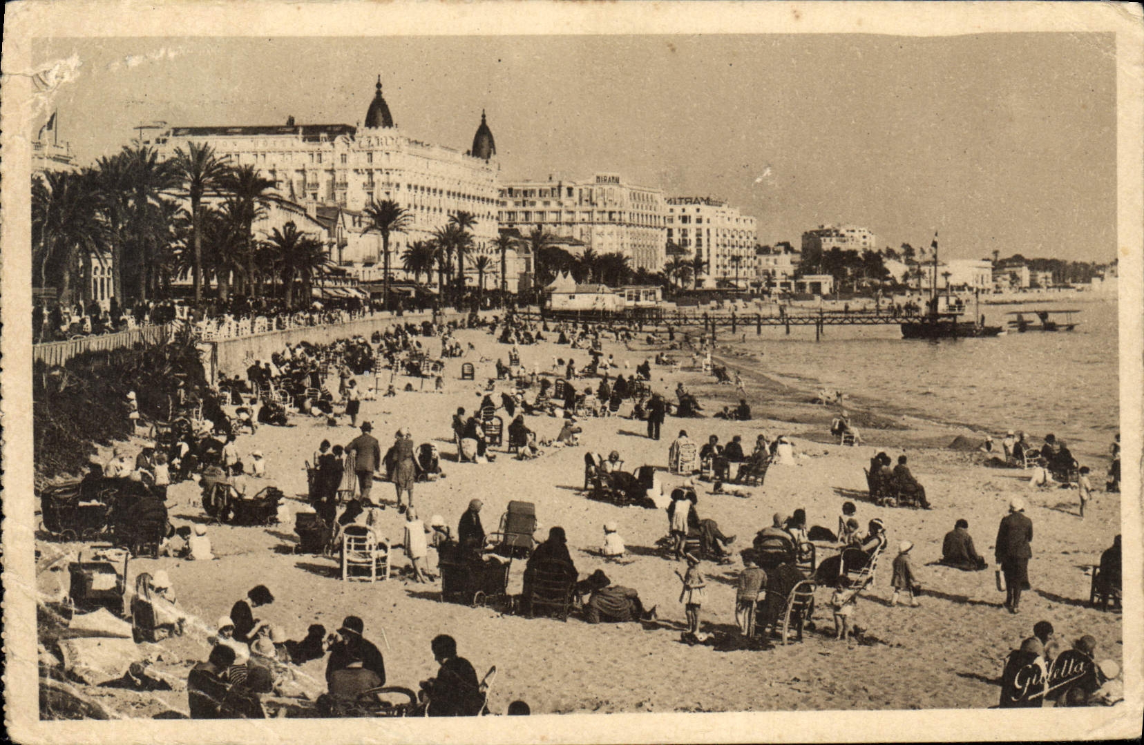 CPA Cannes La Plage en Hiver 