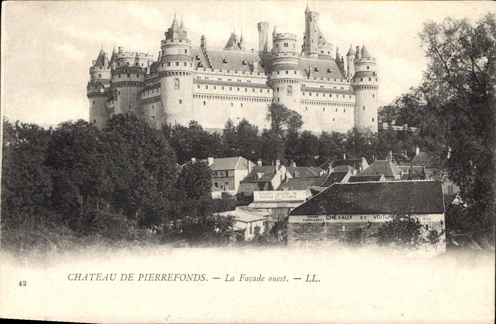 CPA Chateau de Pierrefonds La Facade ouest 