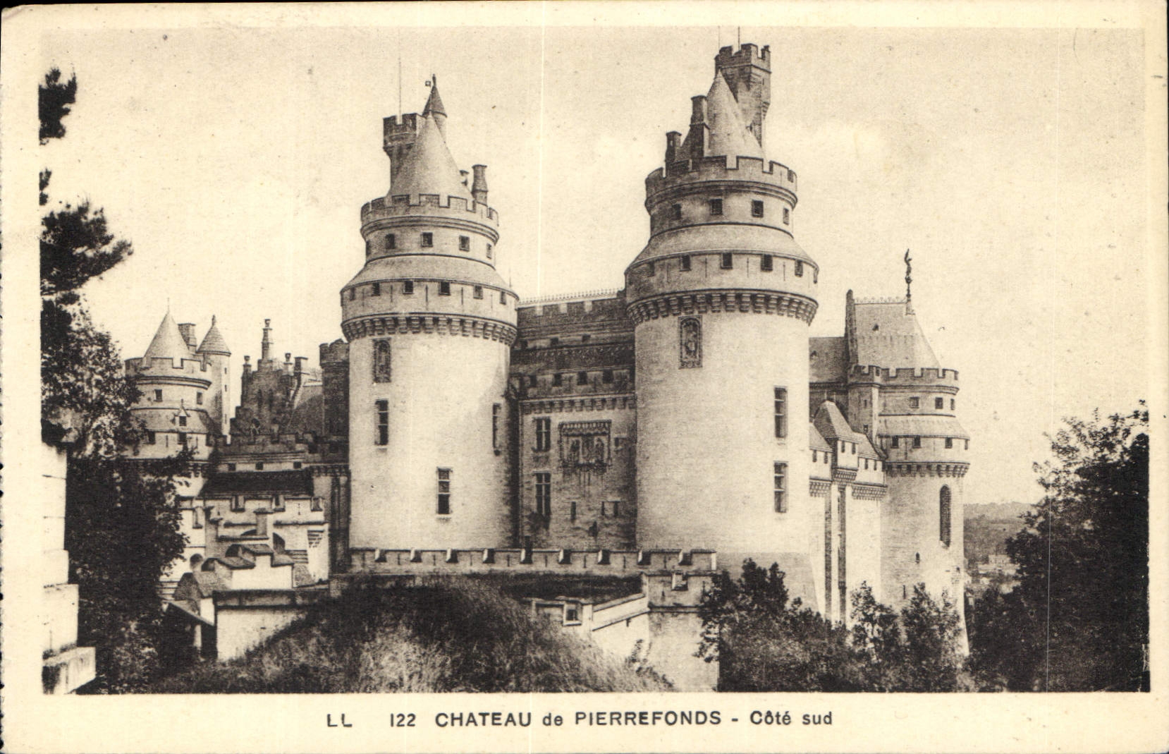 CPA Chateau de Pierrefonds Cote sud