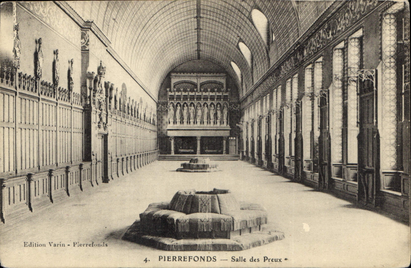 CPA Pierrefonds Salle des Preux 