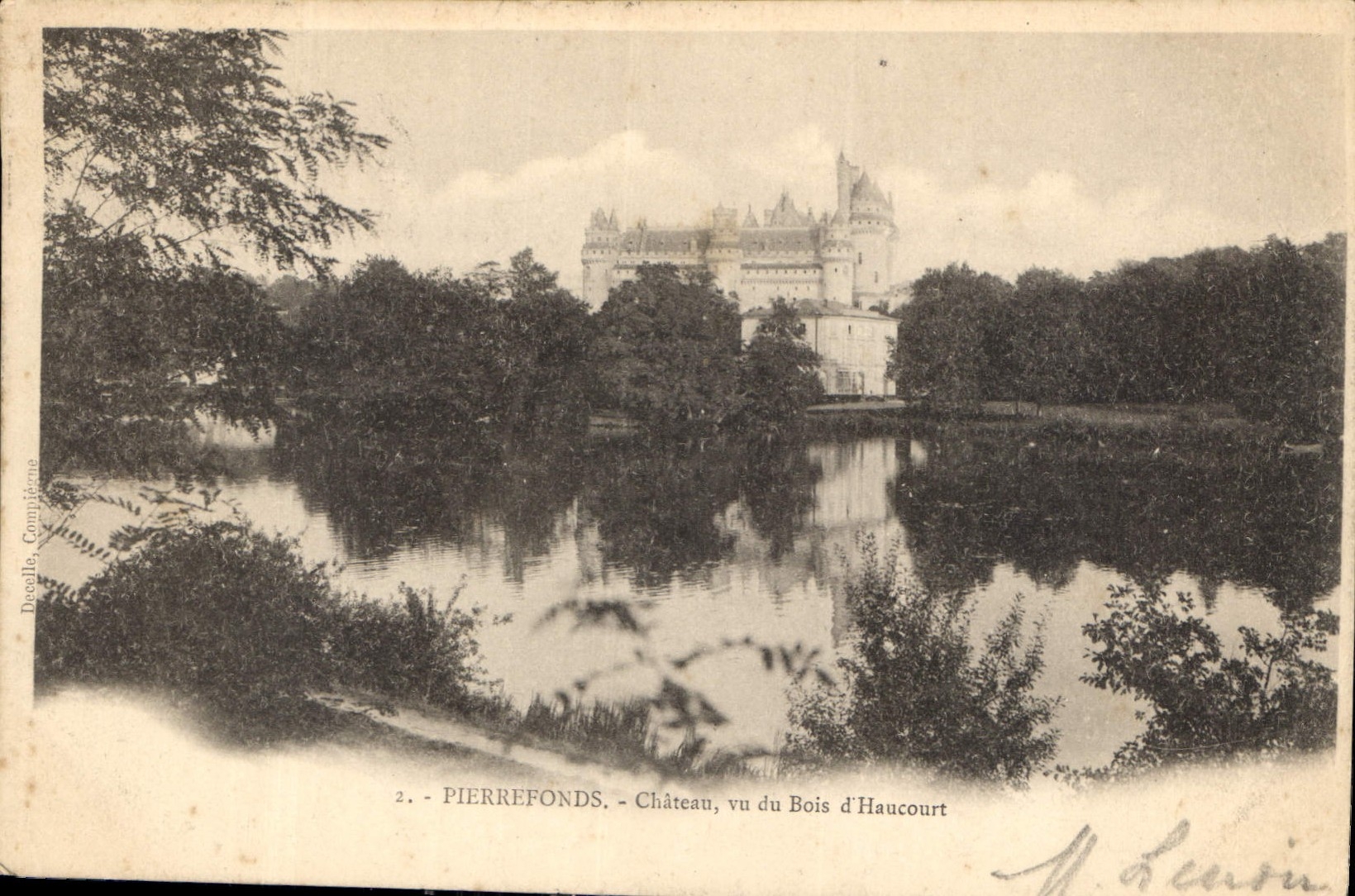 CPA Pierrefonds Chateau vu du Bois d'Haucourt 