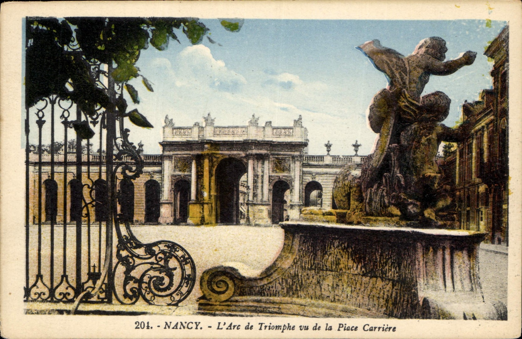CPA Lyon L'Arc de Triomphe vu de la Place Carriere