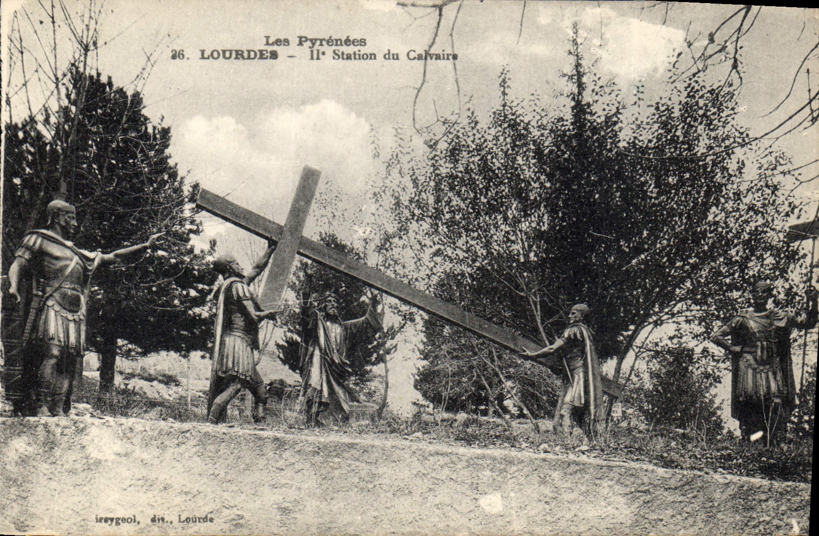 CPA Les Pyrenees Lourdes Ile Station du Calvaire 