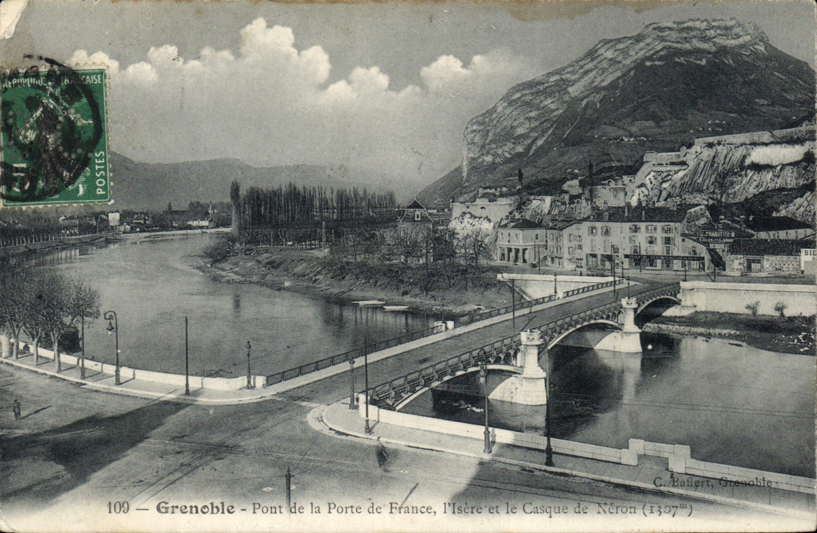 CPA Grenoble Pont de la Porte de France l'Isere et le Casque de Neron 