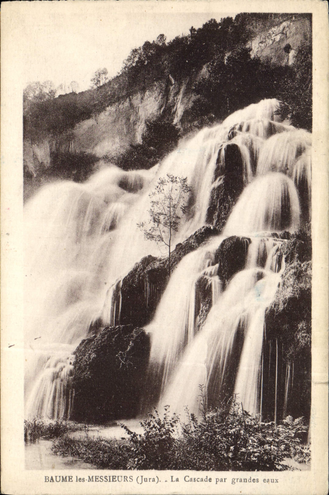CPA Baume les Messieurs Jura La Cascade par grandes eaux