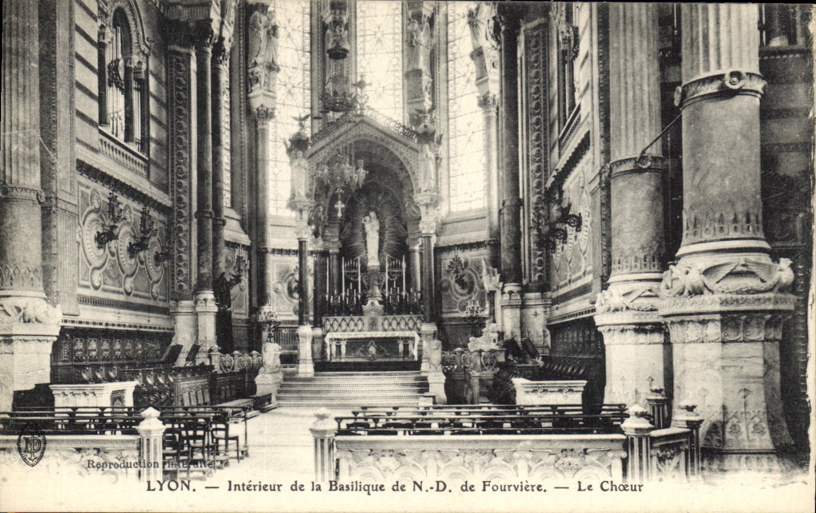 CPA Lyon Interieur de la Basilique de ND de Fourviere Le Choeur