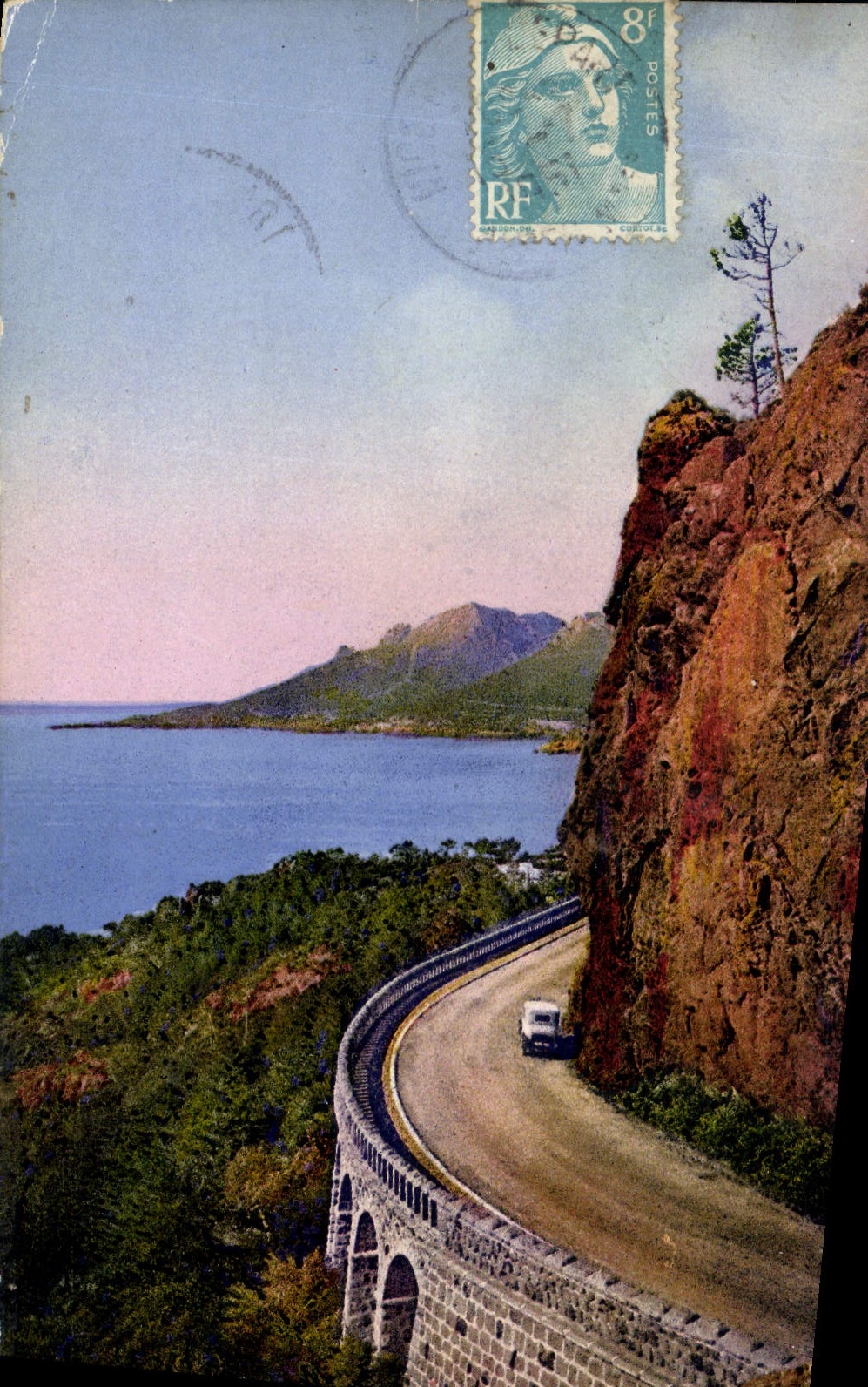 CPA La Cote d'Azur Route de la Corniche d'Or entre Theoule et le Trayas 