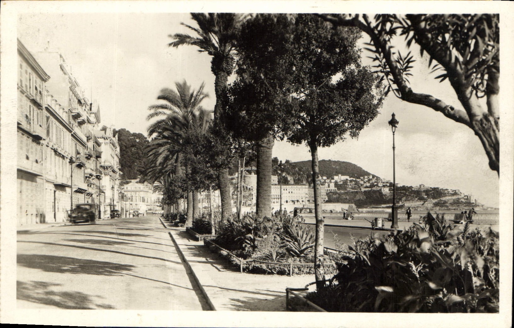 CPA Nice Le Quai des Etats Unis et le Mont Boron 