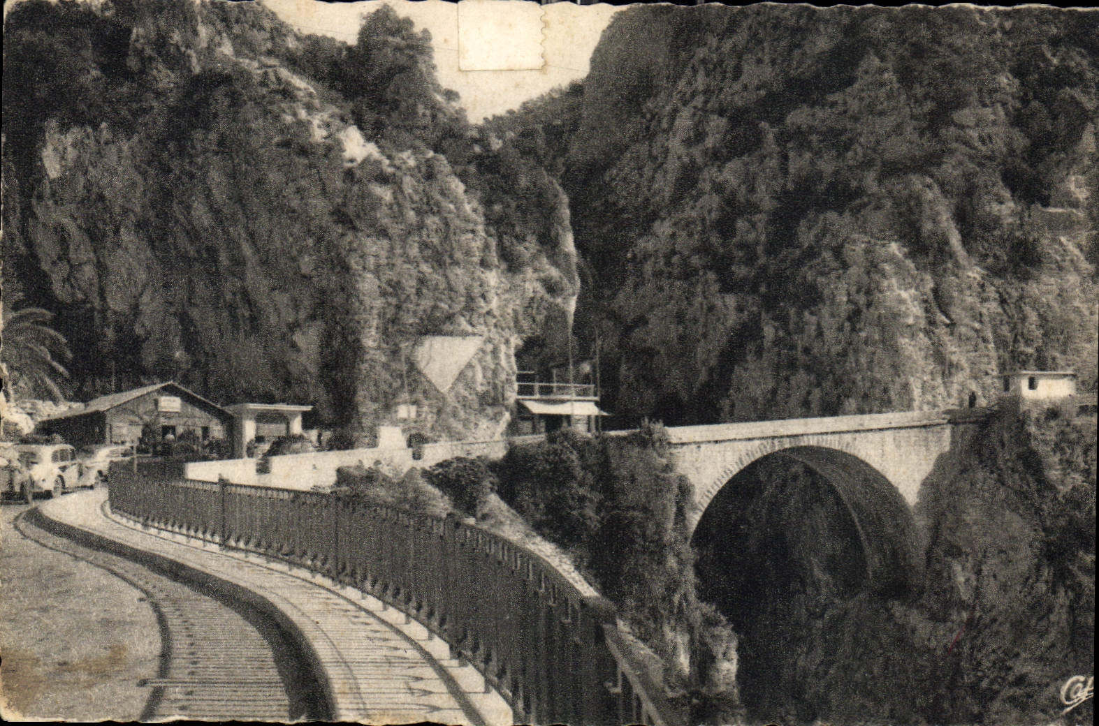 CPA Menton Frontiere franco italienne Le Pont St Louis