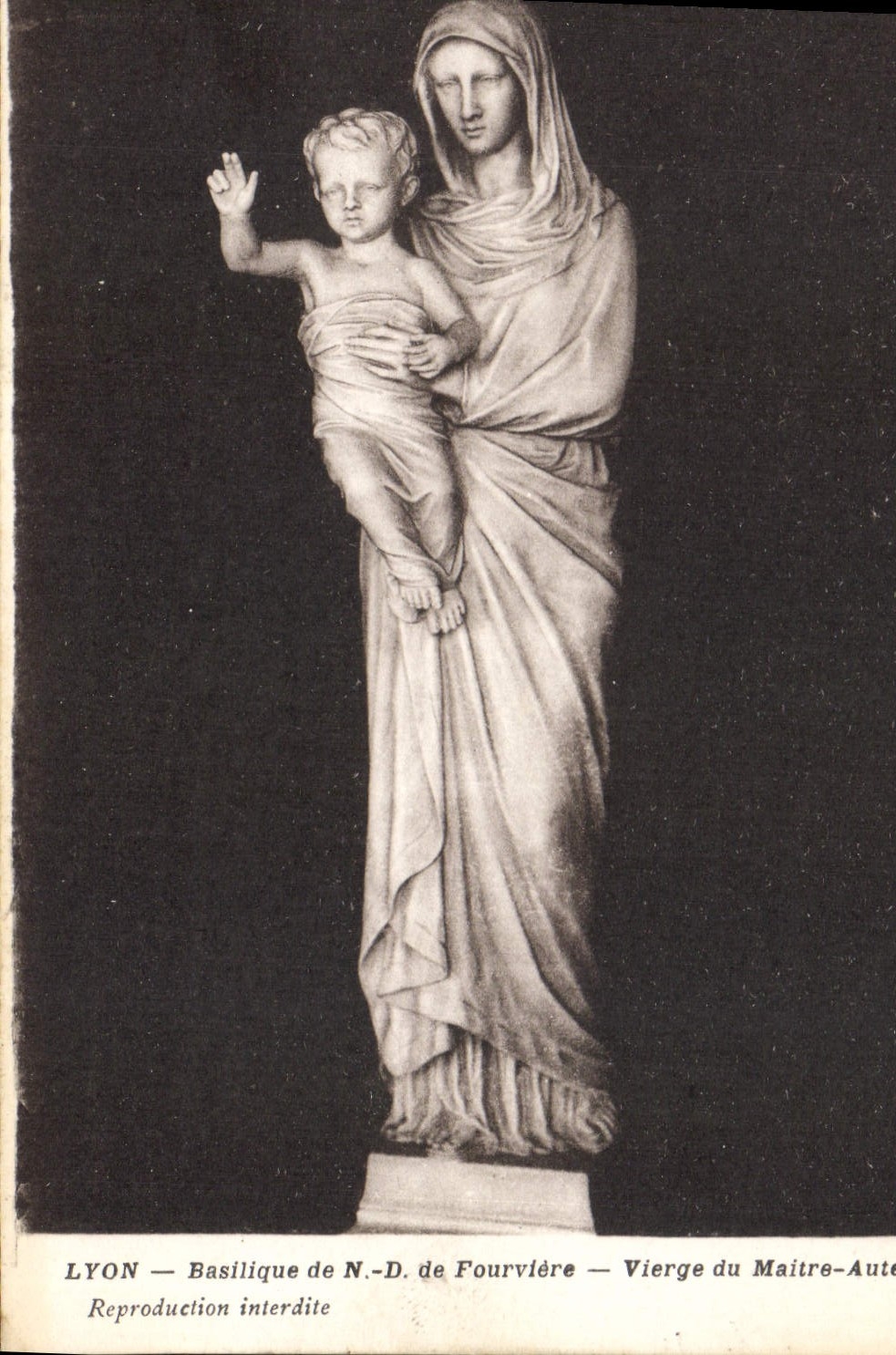 CPA Lyon Basilique de ND de Fourviere Vierge du Maitre Autel