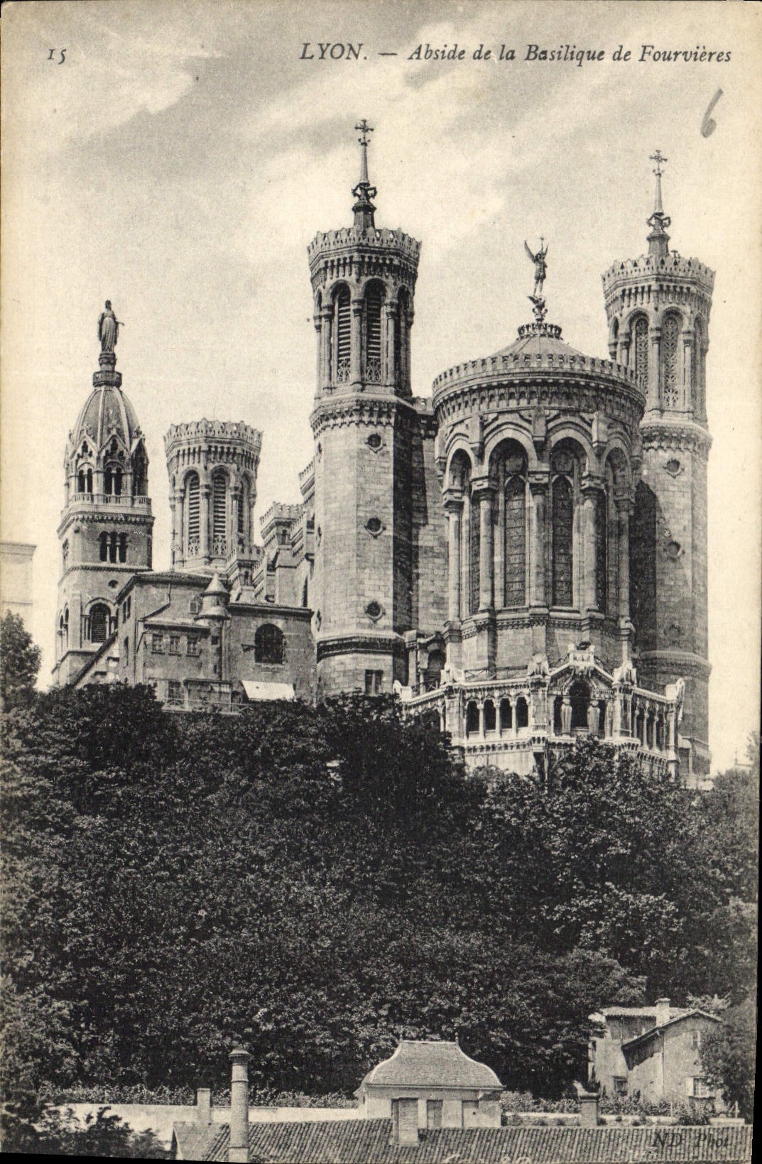 CPA Lyon Abside de la Basilique de Fourvieres