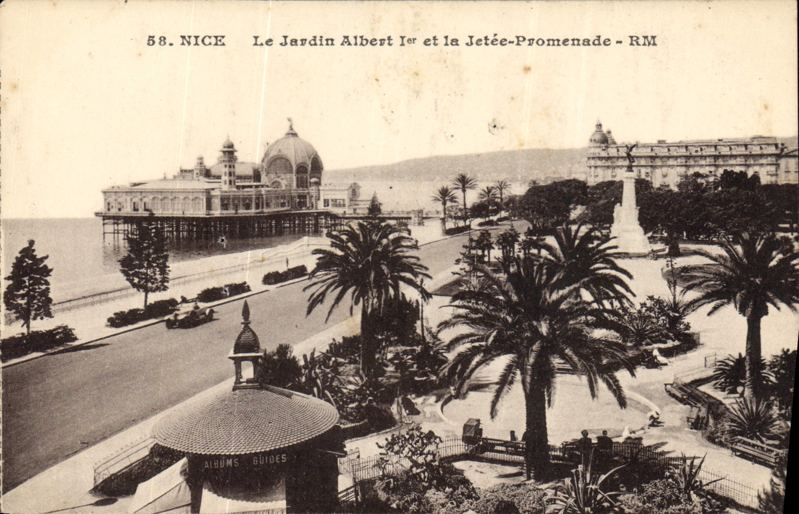 CPA Nice Le Jardin Albert et la Jetee Promenade