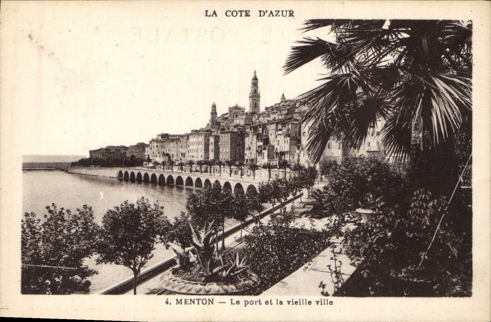 CPA Menton Le port et la vieille ville 