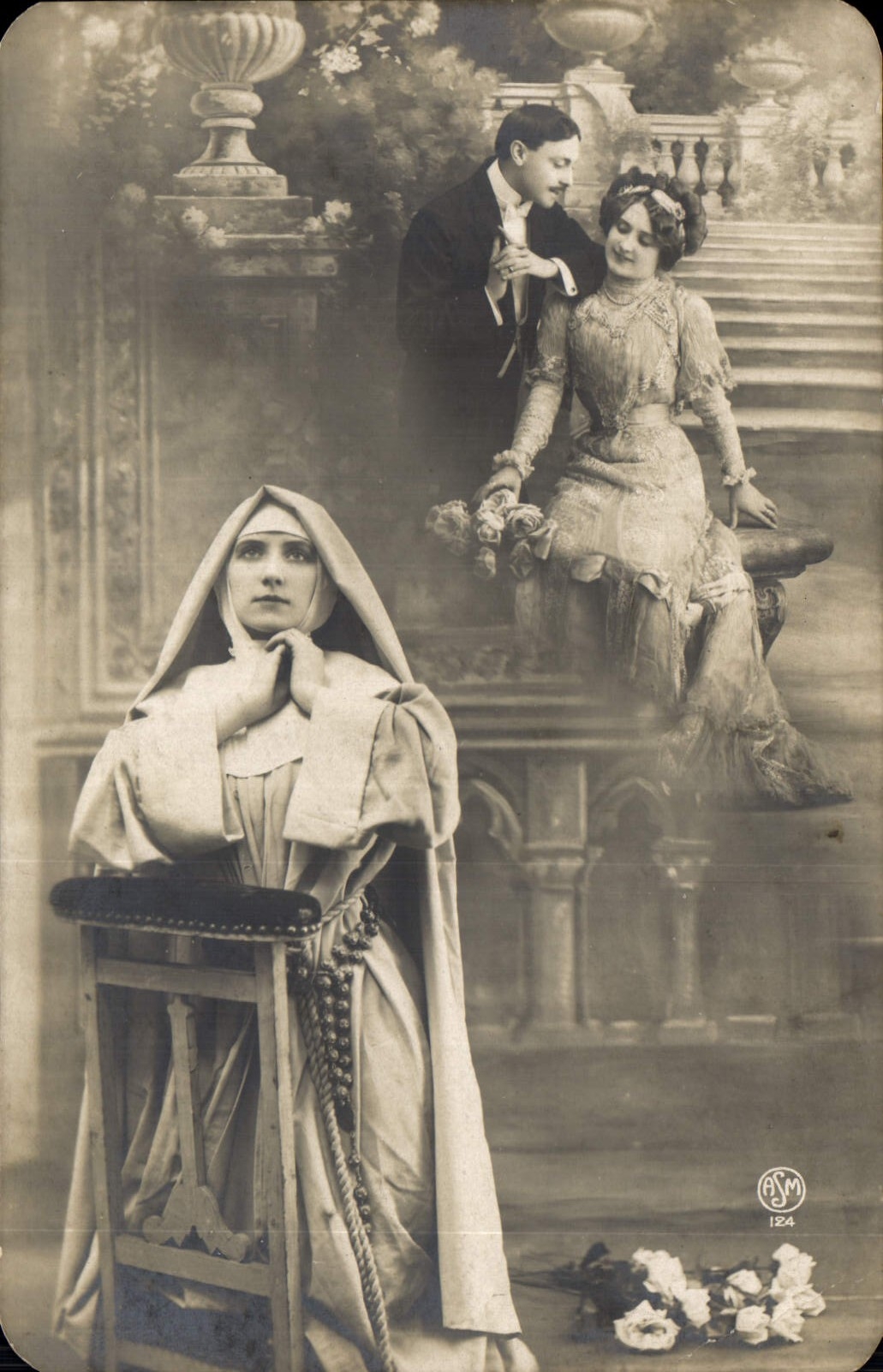 CPA Religieuse femme