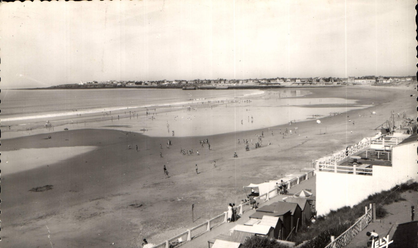 CPA St Gilles sur Vie Plage a l'heure matinale 