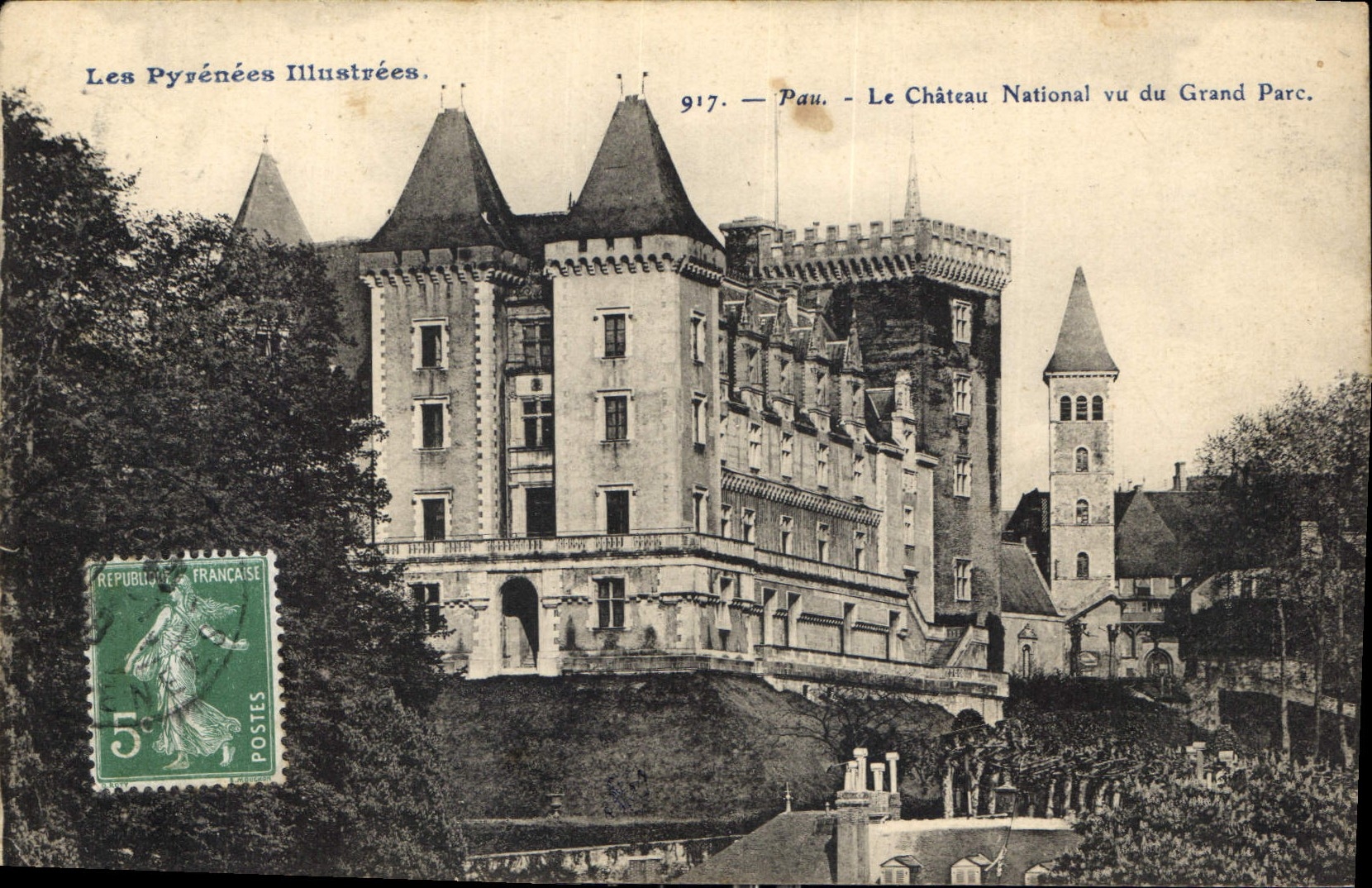 CPA Pau Le Chateau National vu du Grand Parc