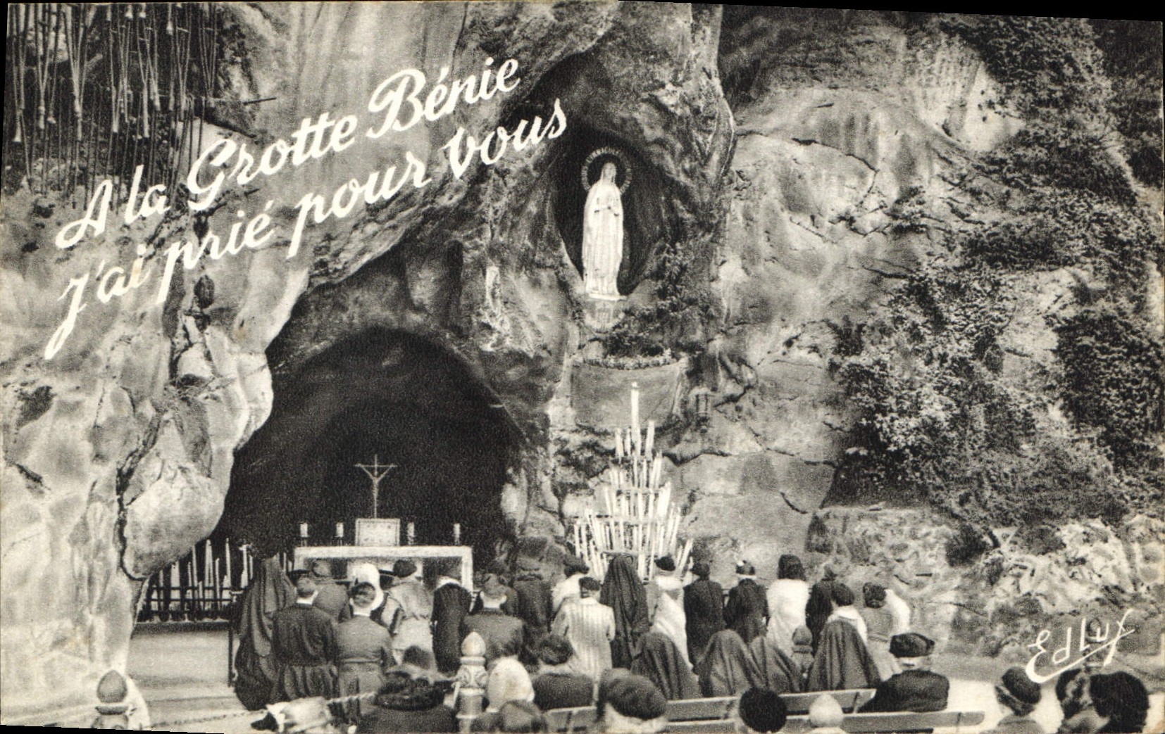 CPA Lourdes La Grotte Miraculeuse 