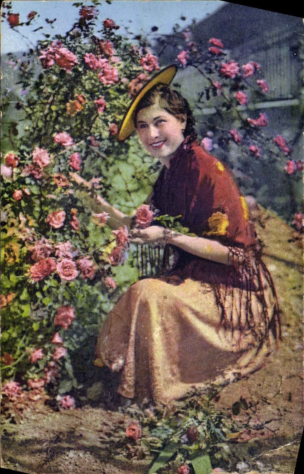 CPA Cote d'Azur Femme Folklore