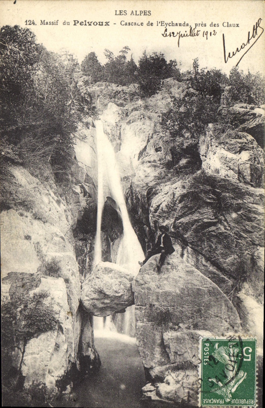 CPA Les Alpes massif du Pelvoux Cascade de l'Eychauda Pres de Claux