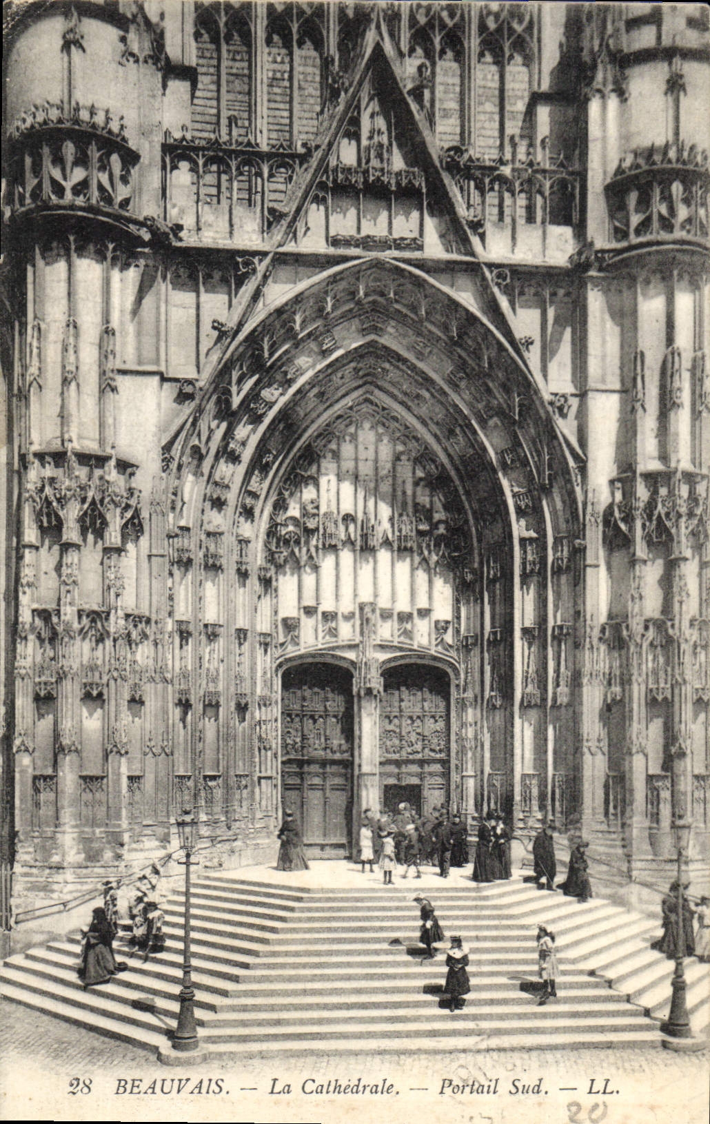 CPA Beauvais La Cathedrale Portail Sud