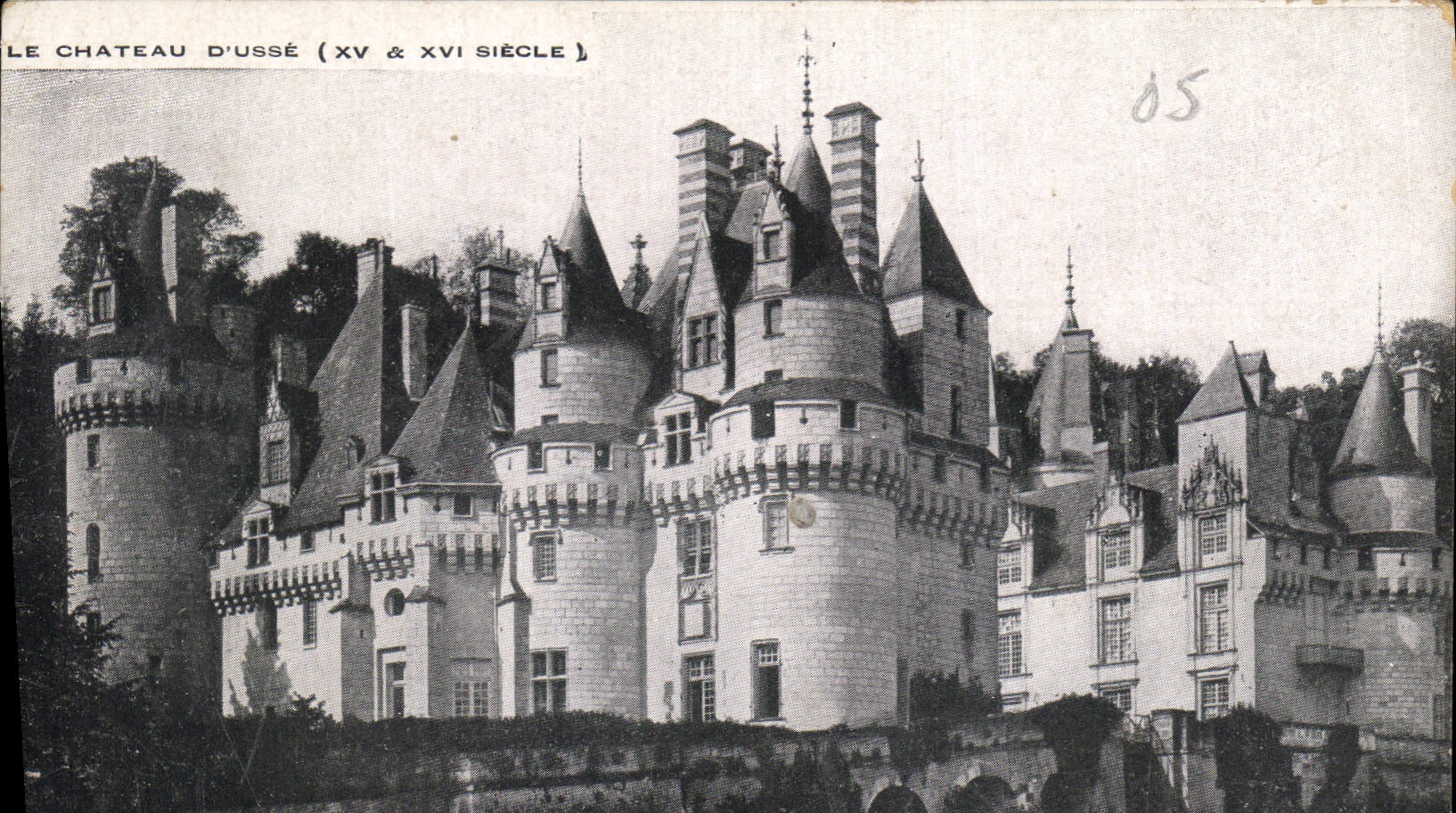 CPA Le Chateau d'Usse XV XVI siecle 