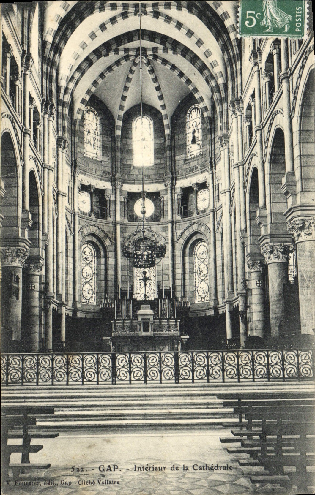 CPA Gap Interieure de la Cathedrale  