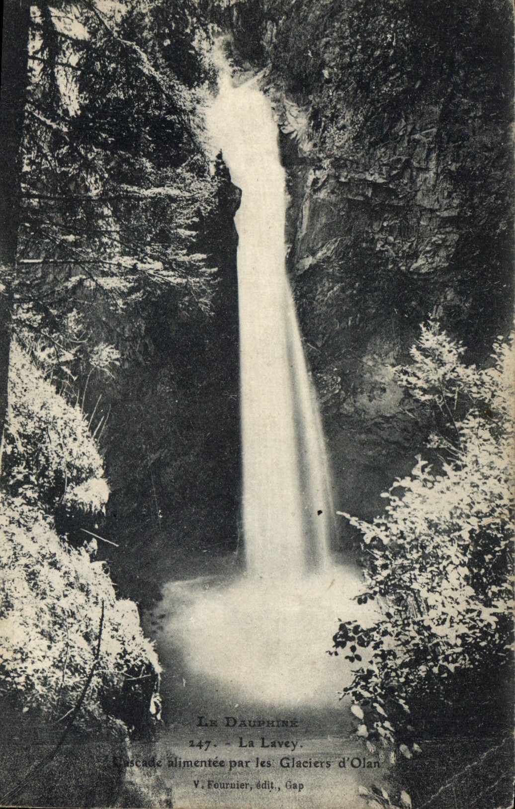 CPA Le Dauphine La lavey Cascade alimentee par les Glaciers d'Olan 