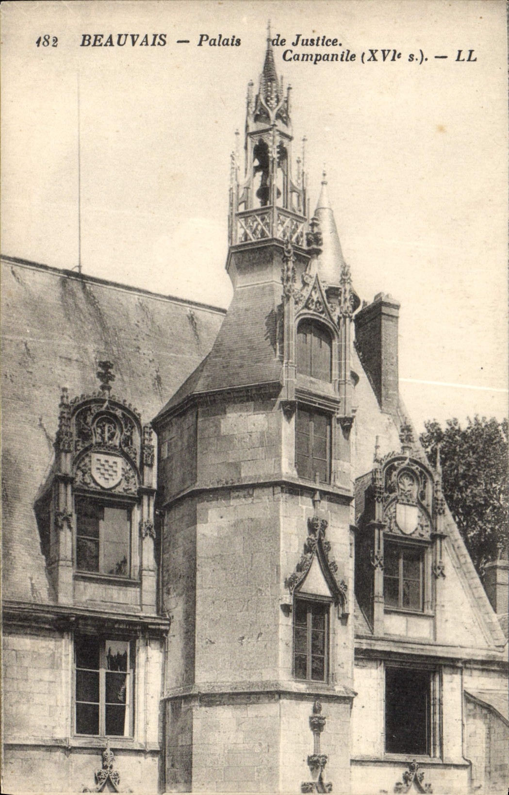 CPA Beauvais Palais de Justice Campanile XVI siecle 