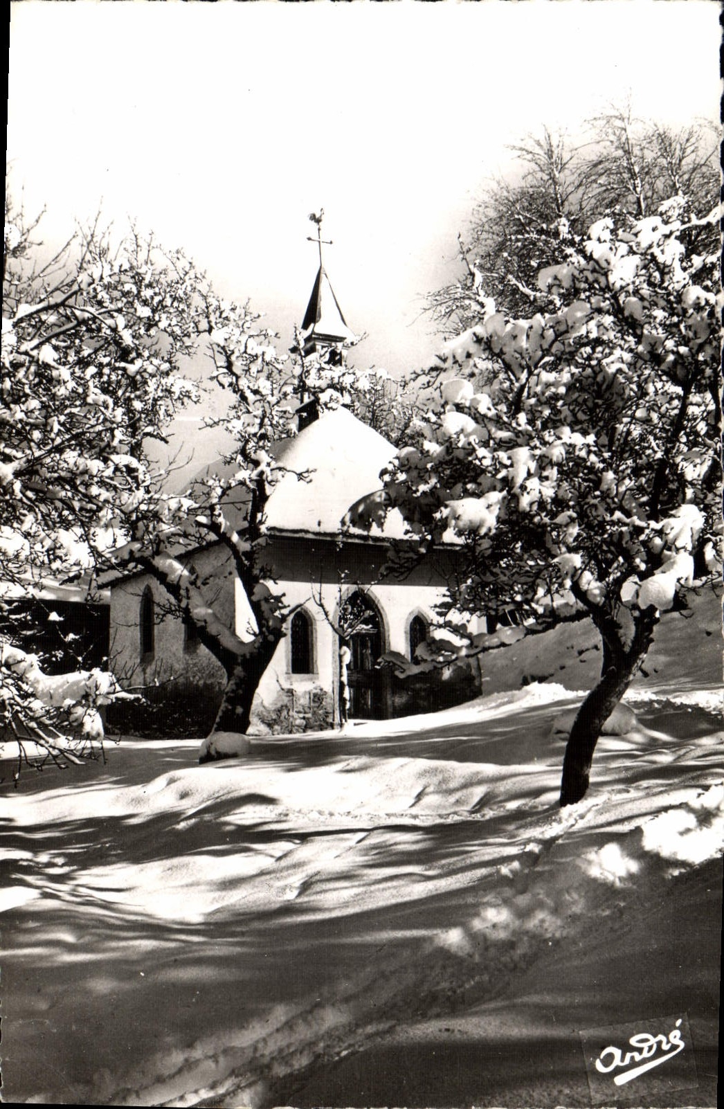CPA Les Alpes en Hiver Chapelle en Montagne