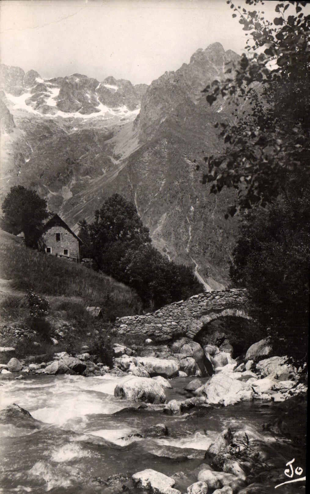 CPA Les Alpes Le Valgaudemar Valle de Navetta le Pont des Oules et le Mont 