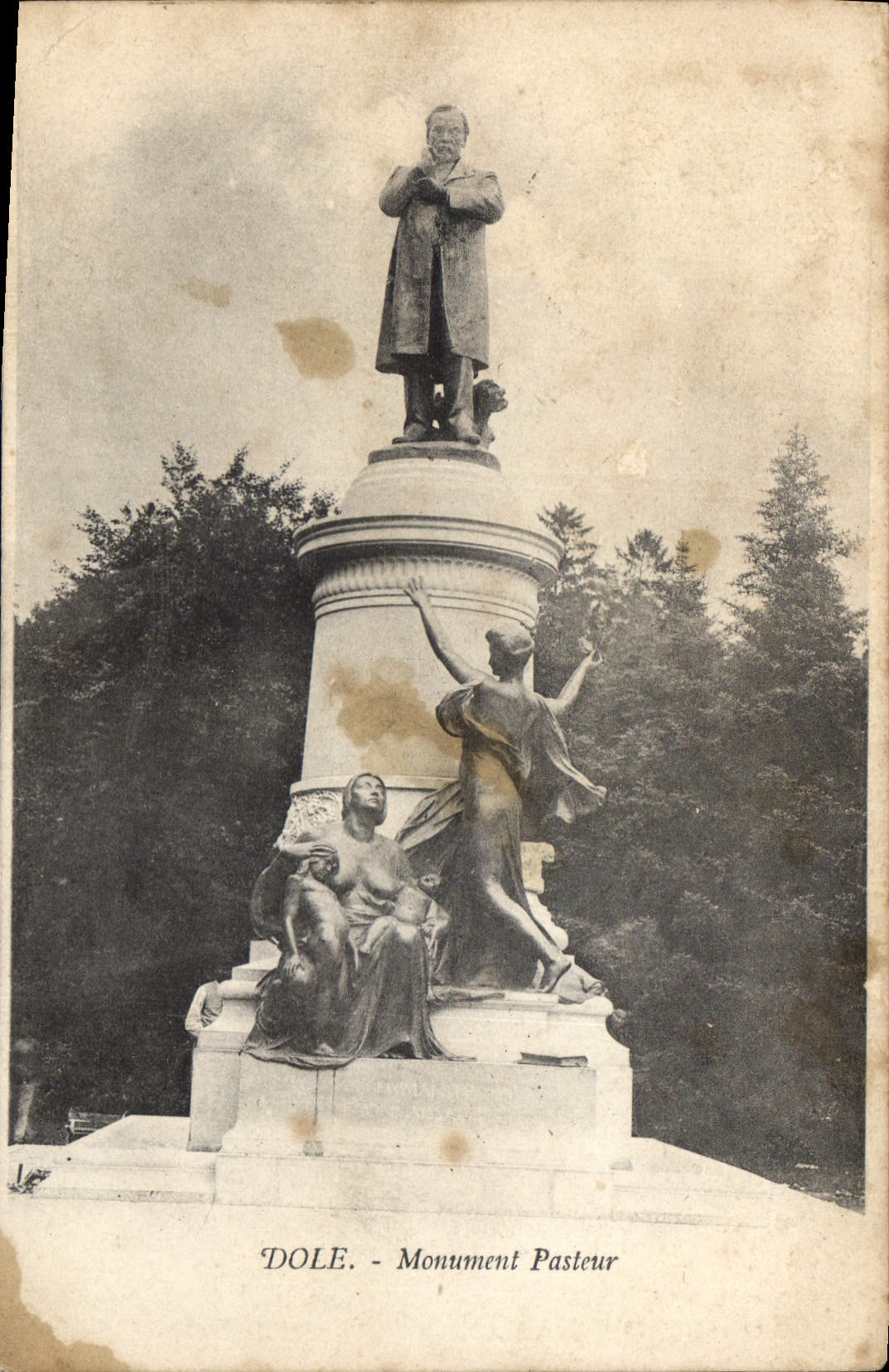 CPA Dole Monument Pasteur 