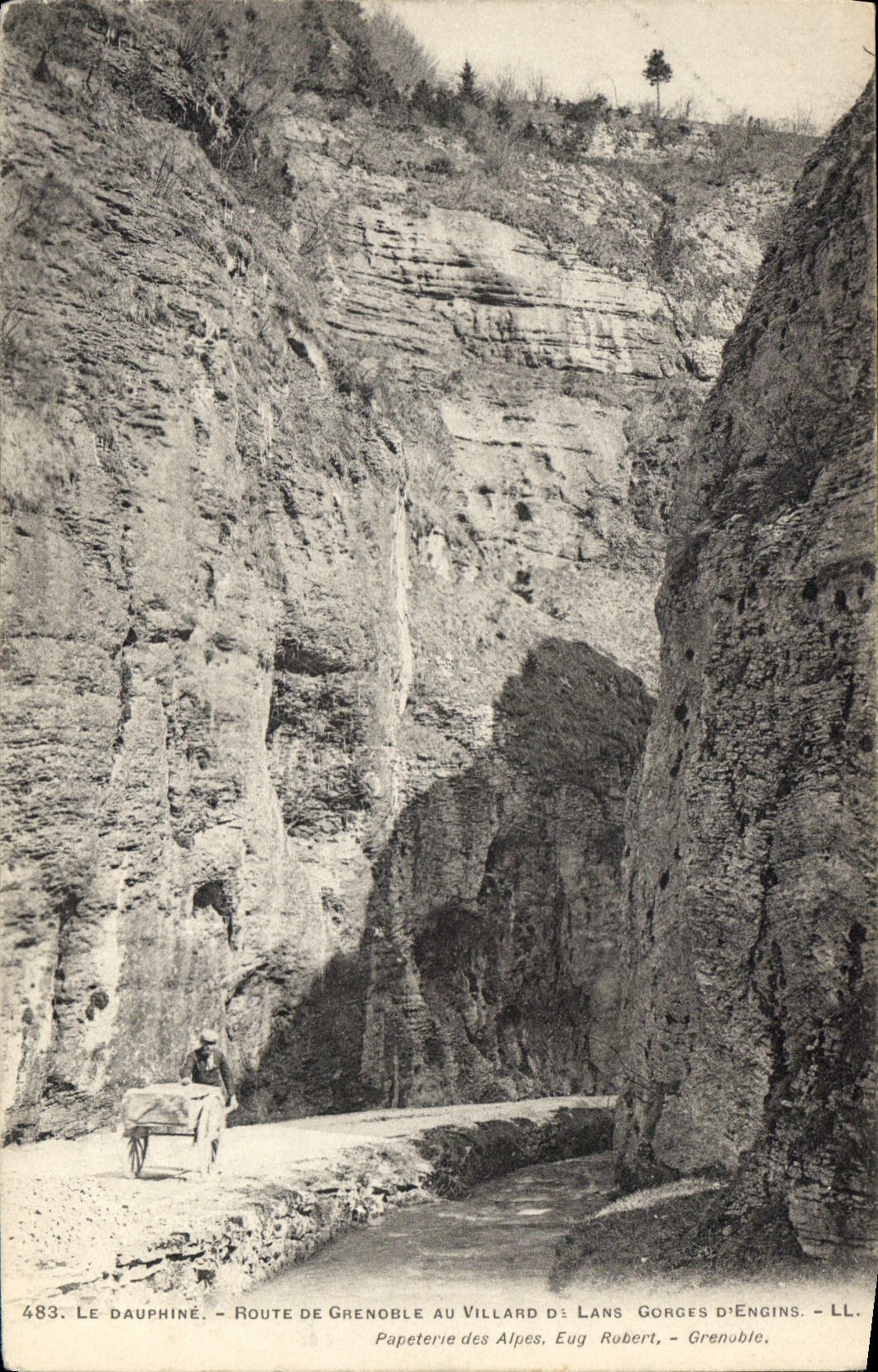 CPA Le Dauphine Route de Grenoble Au Villard de lans Gorges d'Encins 