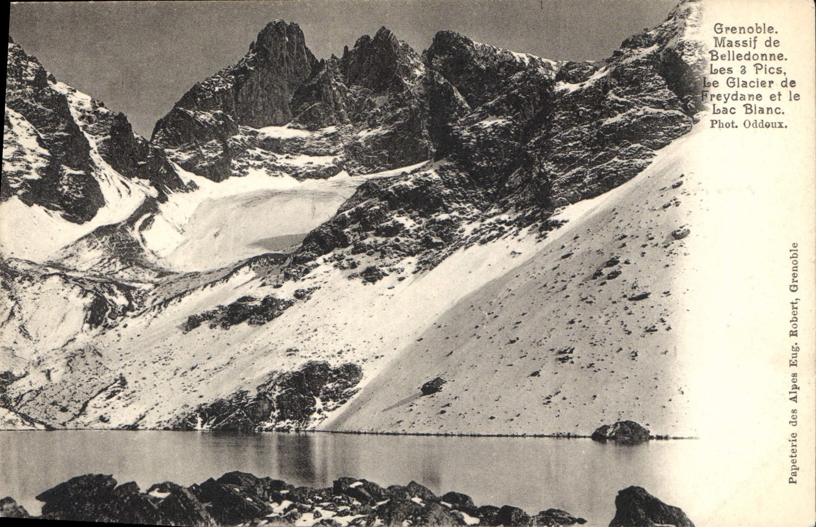 CPA Grenoble Massif de Belledonne Les Pics Le Glacier de Freydane et le Lac Blanc 
