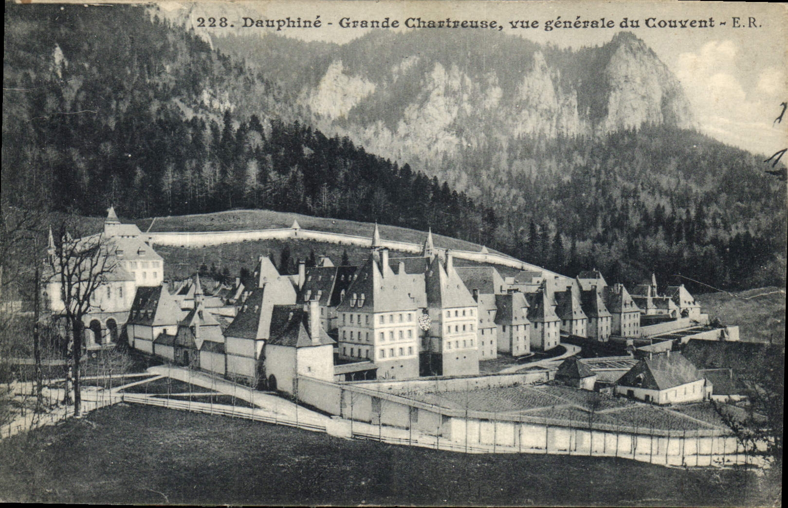 CPA Dauphine Grande Chartreuse vue generale du Couvent 