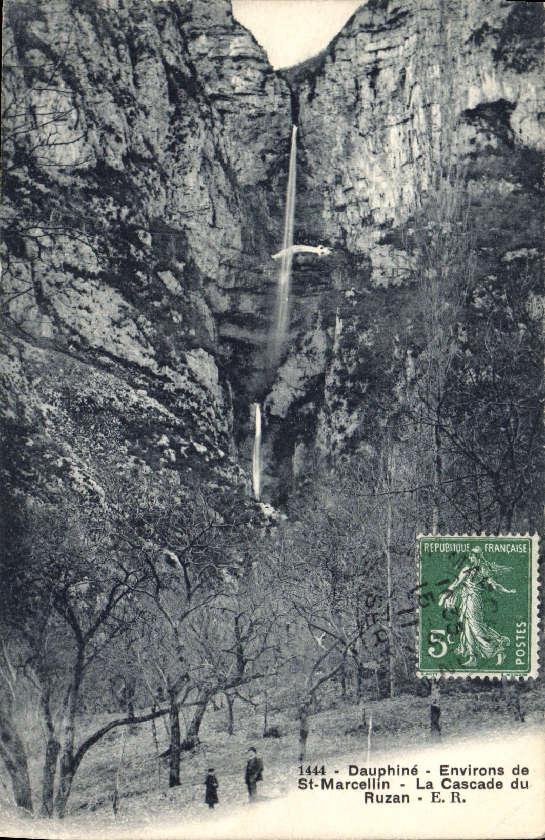 CPA Dauphine Environs de St Marcellin la Cascade du Ruzan 