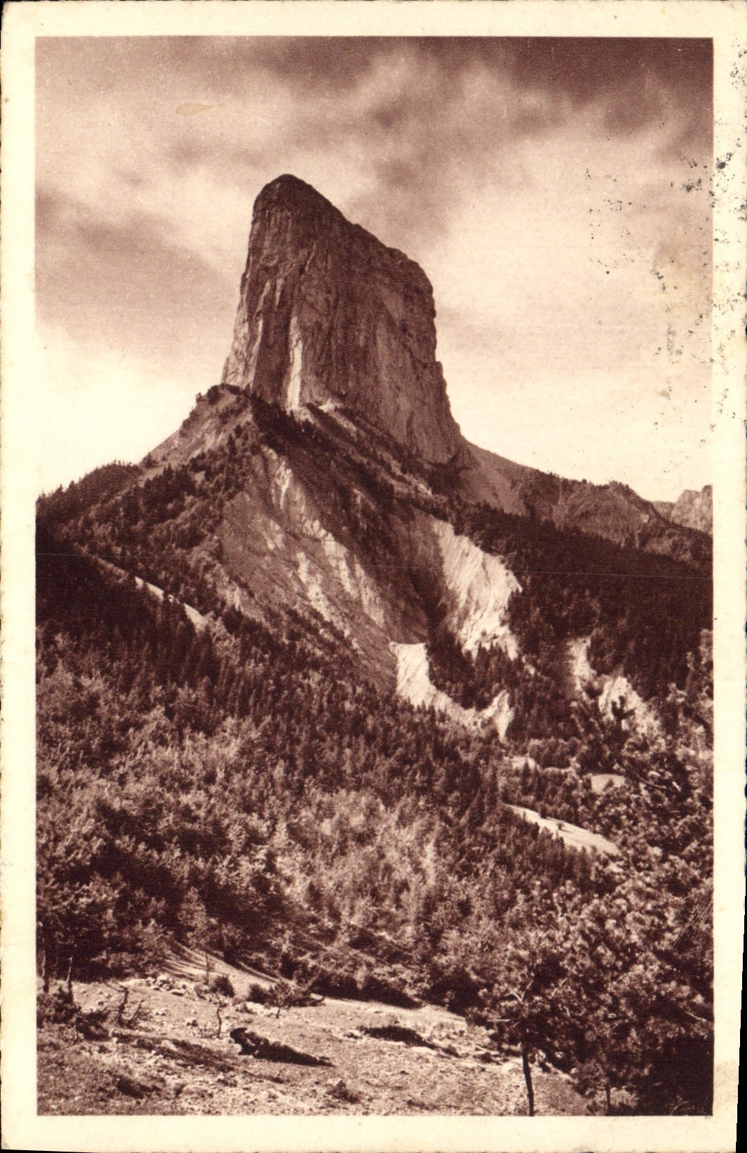 CPA Le Mont Aiguilles