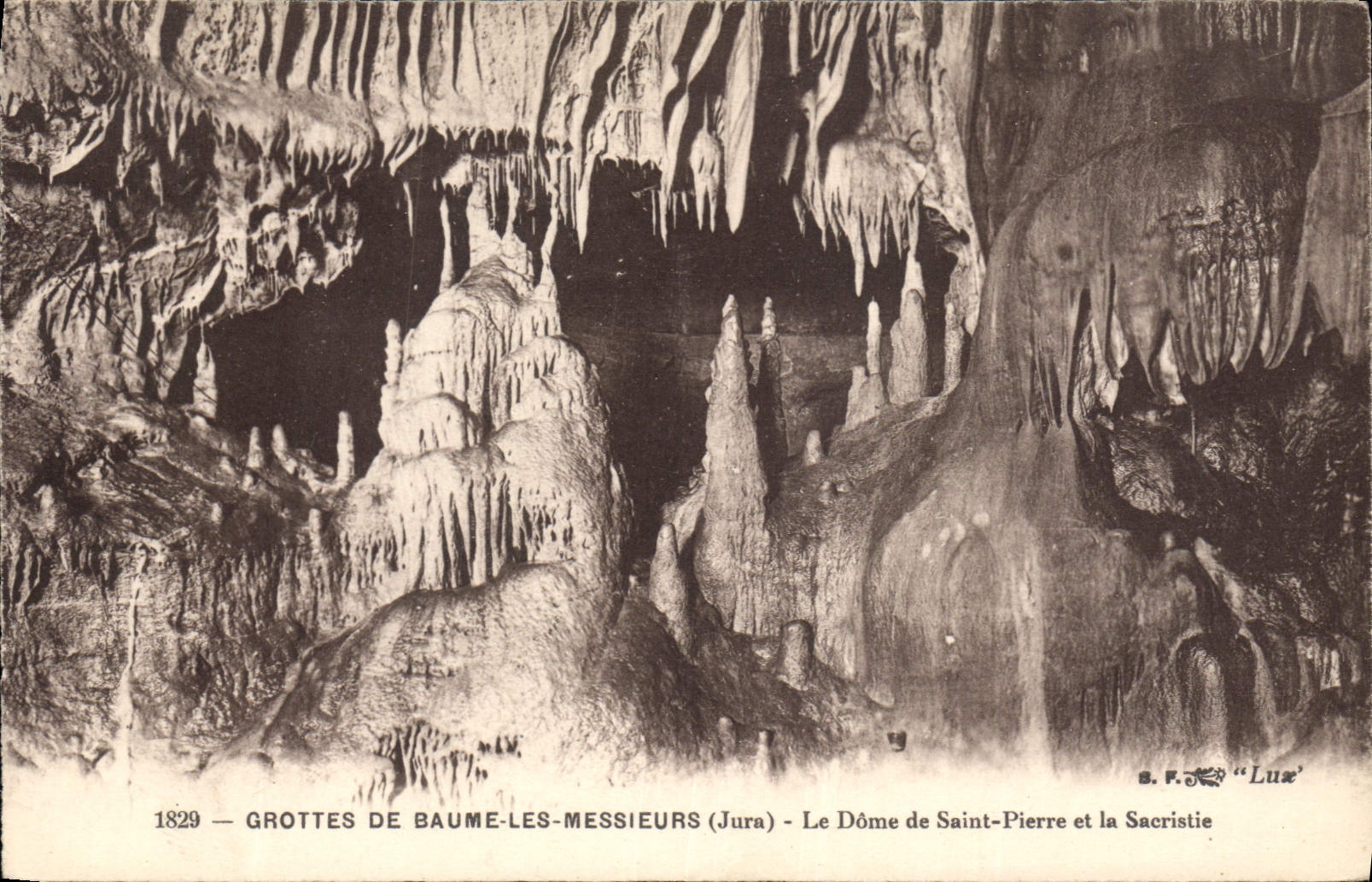 CPA Grottes de Baume Les Messieurs Jura Le Dome de Saint Pierre et la Sacristie