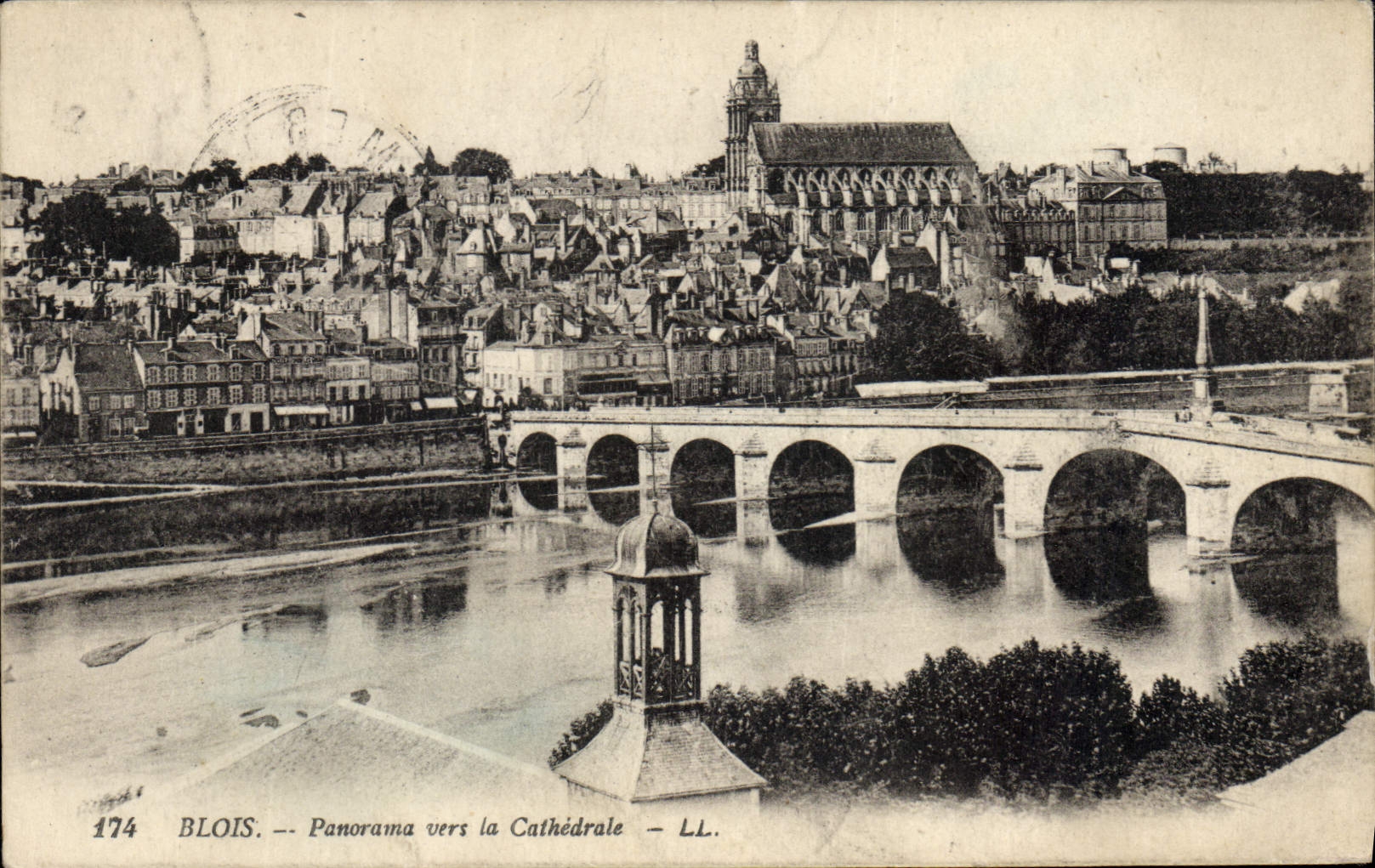 CPA Blois Panorama vers la Cathedrale 