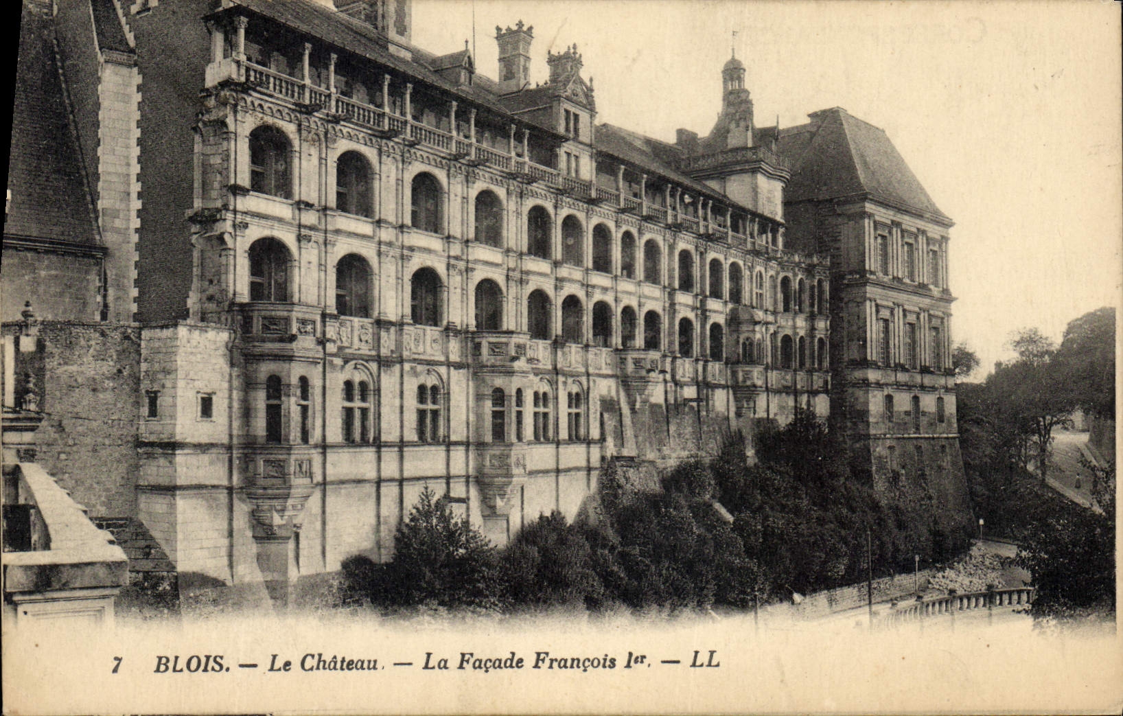 CPA Blois Le Chateau La Facade Francois 