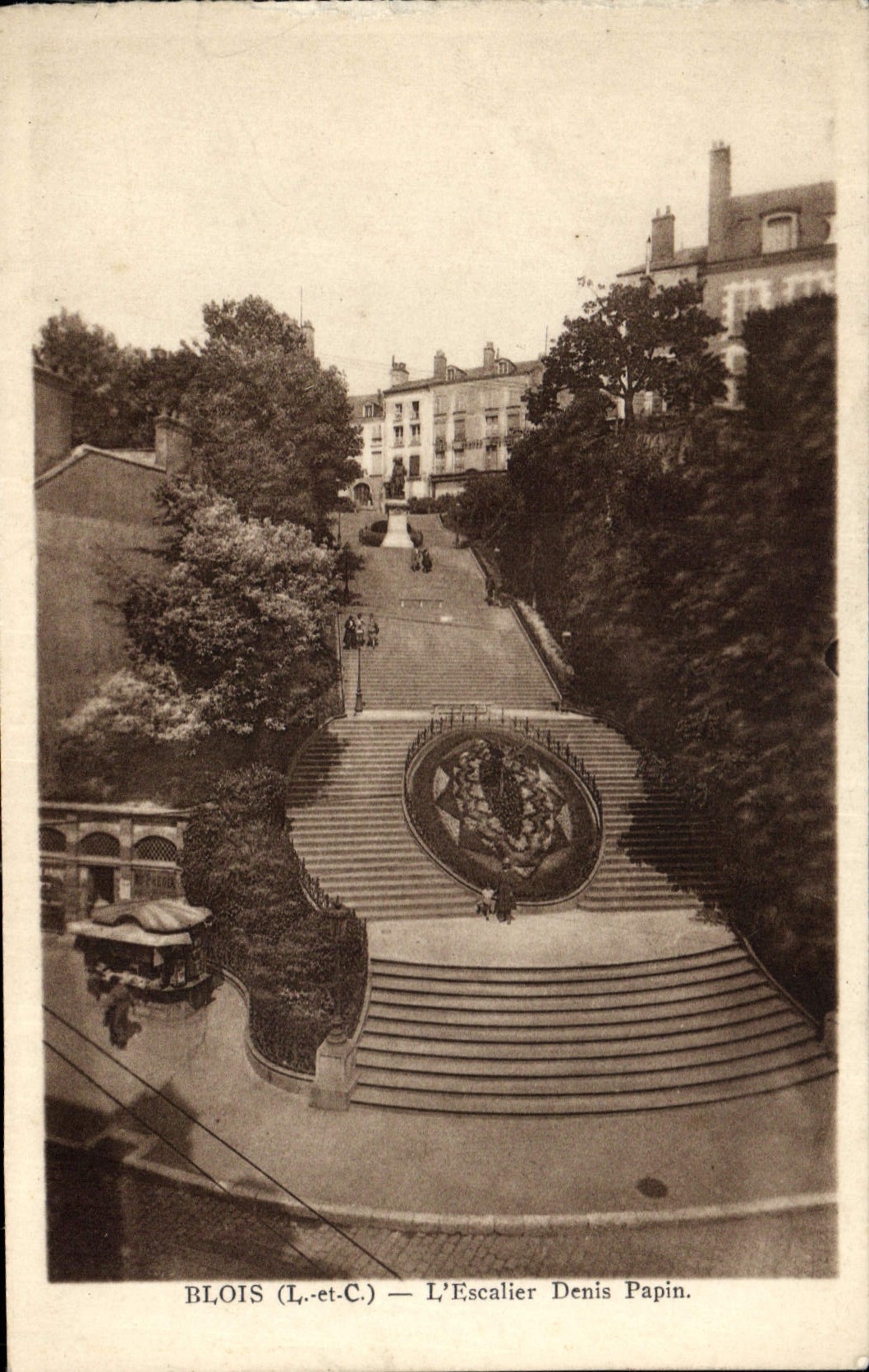 CPA Blois  l'Escalier Denis Papin 